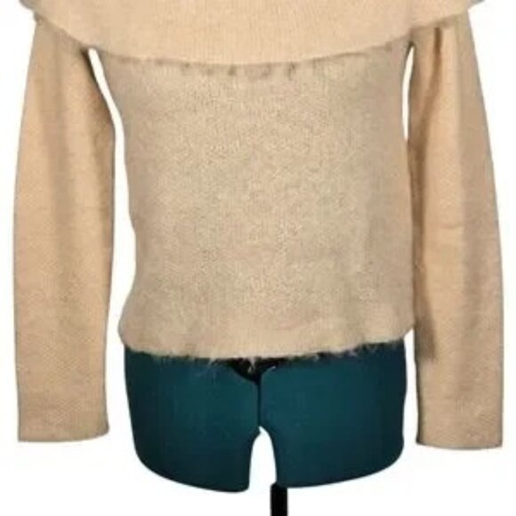 Marie Oliver Off The Shoulder Mohair Knit Sweater Blush Pink Small Lke New - Picture 4 of 8